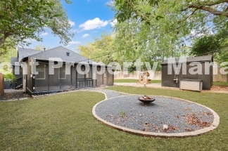 Charming 3 bedroom home in Alta Vista!