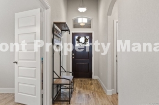 Spacious 4-Bedroom Retreat in San Antonio with 3.5 Baths and 2714 Sq Ft of Comfort!