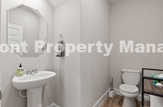 Spacious 4-Bedroom Retreat in San Antonio with 3.5 Baths and 2714 Sq Ft of Comfort!