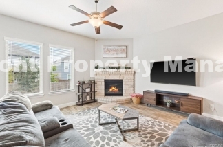 Spacious 4-Bedroom Retreat in San Antonio with 3.5 Baths and 2714 Sq Ft of Comfort!