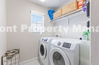Spacious 4-Bedroom Retreat in San Antonio with 3.5 Baths and 2714 Sq Ft of Comfort!