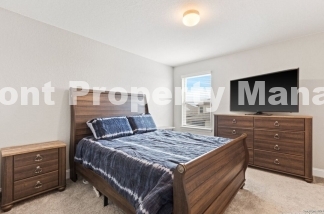 Spacious 4-Bedroom Retreat in San Antonio with 3.5 Baths and 2714 Sq Ft of Comfort!