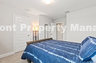 Spacious 4-Bedroom Retreat in San Antonio with 3.5 Baths and 2714 Sq Ft of Comfort!