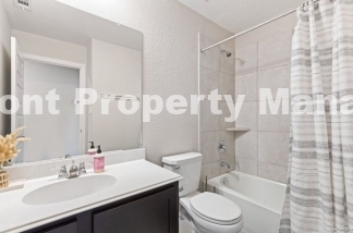 Spacious 4-Bedroom Retreat in San Antonio with 3.5 Baths and 2714 Sq Ft of Comfort!