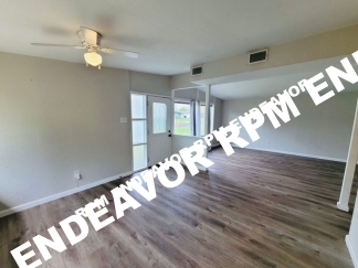 Updated Florissant 3BR w/ En-Suite, Washer/Dryer, & Yard