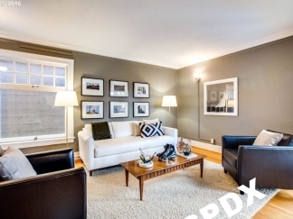 Classic, Charming 2 Bed, 1 Bath Condo in Highly Desirable NW Portland