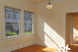 Multi-Room Studio Apartment in Gorgeous Portland Heights Victorian!