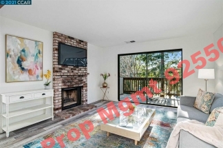 Charming 2-Bed Condo Retreat: Modern Comfort in Concord - 1218 Sq Ft of Style!