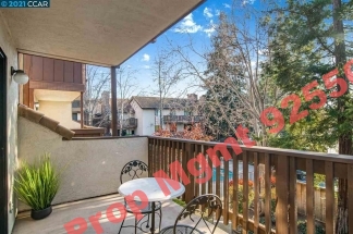 Charming 2-Bed Condo Retreat: Modern Comfort in Concord - 1218 Sq Ft of Style!