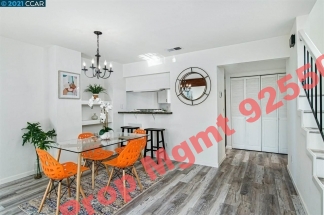 Charming 2-Bed Condo Retreat: Modern Comfort in Concord - 1218 Sq Ft of Style!