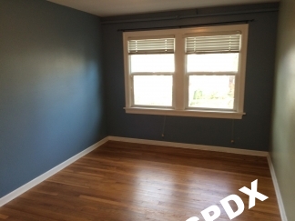 Upper Level Chasselton 1 Bedroom Condo in Vibrant Kerns Neighborhood