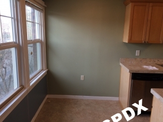 Upper Level Chasselton 1 Bedroom Condo in Vibrant Kerns Neighborhood