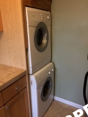 Upper Level Chasselton 1 Bedroom Condo in Vibrant Kerns Neighborhood
