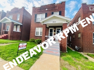 Charming 2-Bed, 1-Bath Townhome with Private deck & Fenced Backyard!