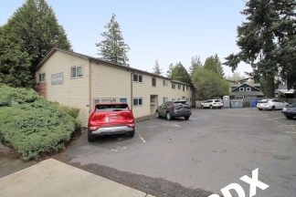 Nicely Updated 1 Bedroom Apartment in great SE location!