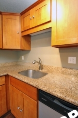 Nicely Updated 1 Bedroom Apartment in great SE location!