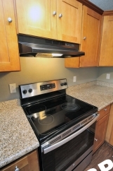 Nicely Updated 1 Bedroom Apartment in great SE location!