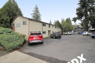 Nicely Updated 1 Bedroom Apartment in great SE location!