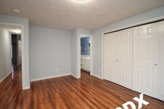 Spacious Southeast Hillsboro 3 Bedroom/2 Bath Home with Fenced Yard