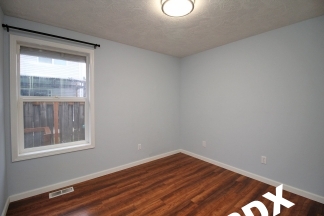 Spacious Southeast Hillsboro 3 Bedroom/2 Bath Home with Fenced Yard