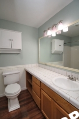 Spacious Southeast Hillsboro 3 Bedroom/2 Bath Home with Fenced Yard