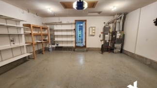 Spacious Southeast Hillsboro 3 Bedroom/2 Bath Home with Fenced Yard