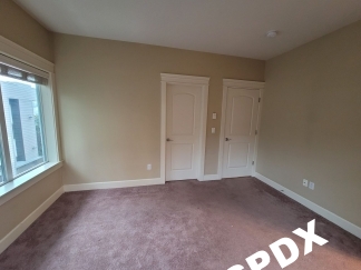 Contemporary Condo in Johns Landing