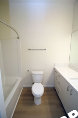 **RENT SPECIAL** Sleek, Contemporary & Modern Studio Apartment in the Heart of Sellwood!