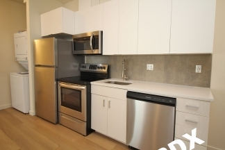 Sleek, Contemporary & Modern Living in the Heart of Sellwood!