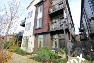 Sleek, Contemporary & Modern Studio Apartment in the Heart of Sellwood!
