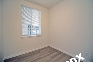 Sleek, Contemporary & Modern 1 Bedroom Apt in the Heart of Sellwood!
