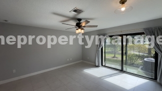Stylish 3-Bed, 3-Bath Townhouse Oasis in Riviera Beach - 1311 Sq Ft of Comfort!