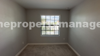 Stylish 3-Bed, 3-Bath Townhouse Oasis in Riviera Beach - 1311 Sq Ft of Comfort!