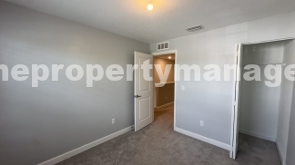 Stylish 3-Bed, 3-Bath Townhouse Oasis in Riviera Beach - 1311 Sq Ft of Comfort!