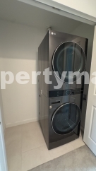 Stylish 3-Bed, 3-Bath Townhouse Oasis in Riviera Beach - 1311 Sq Ft of Comfort!