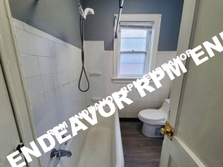 2Bed/1Bath Move In Ready!