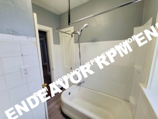 2Bed/1Bath Move In Ready!
