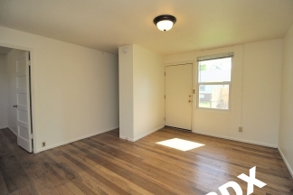 Charming 1 Bedroom Apartment in Cully Neighborhood