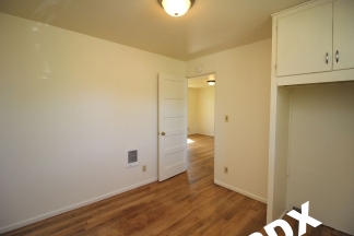 Charming 1 Bedroom Apartment in Cully Neighborhood
