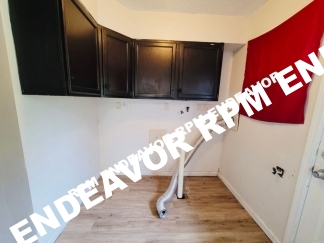 Move in Ready 2bed-1 bath Pet Friendly