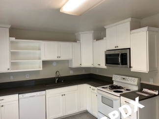 UNIVERSITY LIVING - Beautiful 5 Bedroom Home in St. Johns - Next to University of Portland!