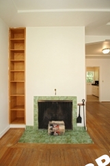 1 Bedroom Courtyard Apartment with Fireplace & Garage  – Blocks to OHSU!