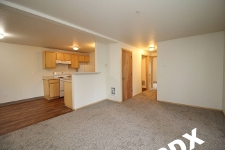 Powellhurst 2 bedroom upper unit with Balcony and W/D