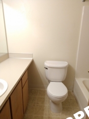 Conveniently Located 2 Bedroom Townhouse in SE Powellhurst/Gilbert