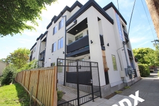1/2 Month Of Free Rent! Luxury 2 Bedroom/2 Bath Apt in the Heart of St. Johns in the Brand New Lombard Lofts!!!