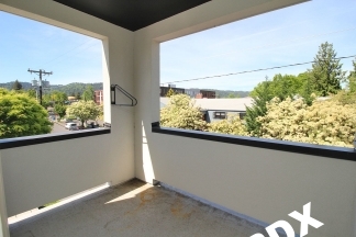 1/2 Month Of Free Rent! Luxury 2 Bedroom/2 Bath Apt in the Heart of St. Johns in the Brand New Lombard Lofts!!!