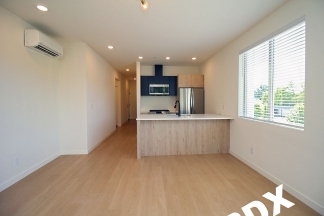 1/2 Month Of Free Rent! Luxury 2 Bedroom/2 Bath Apt in the Heart of St. Johns in the Brand New Lombard Lofts!!!