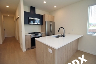 1/2 Month Of Free Rent! Luxury 2 Bedroom/2 Bath Apt in the Heart of St. Johns in the Brand New Lombard Lofts!!!