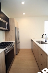 1/2 Month Of Free Rent! Luxury 2 Bedroom/2 Bath Apt in the Heart of St. Johns in the Brand New Lombard Lofts!!!