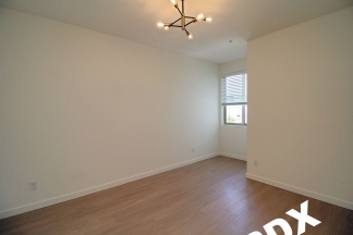 1/2 Month Of Free Rent! Luxury 2 Bedroom/2 Bath Apt in the Heart of St. Johns in the Brand New Lombard Lofts!!!